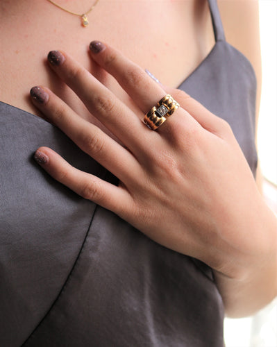 Bague Bague Rétro 1940 or jaune et diamant 58 Facettes 462