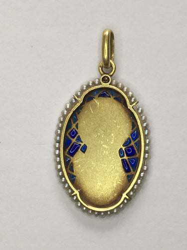 Pendentif Médaille de baptême en or émail et perles 58 Facettes 4