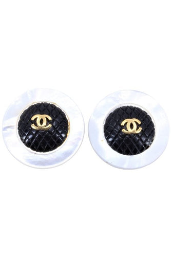 Boucles d'oreilles CLIPS SIGNÉS CHANEL 58 Facettes 065861