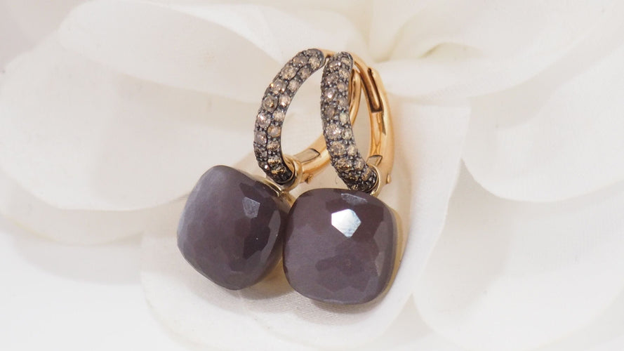 Boucles d'oreilles Boucles d'oreilles Pomellato pierre de Lune & diamants bruns 58 Facettes 32024