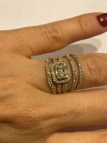 Bague 53.5 Bague or jaune Diamant taille émeraude 58 Facettes