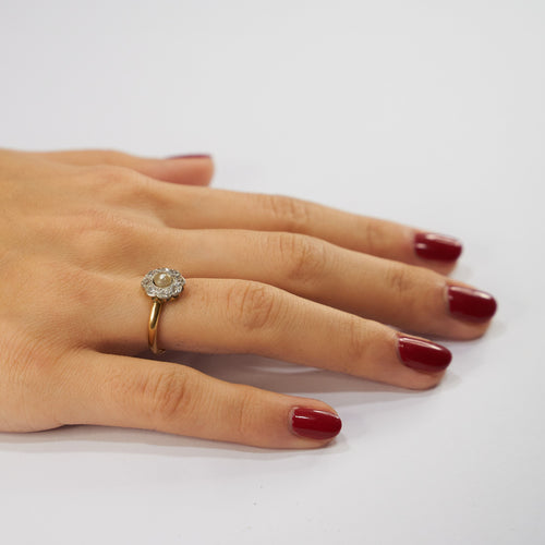 Bague Bague Fleur Or Jaune Perle Diamants 58 Facettes LOT 3489