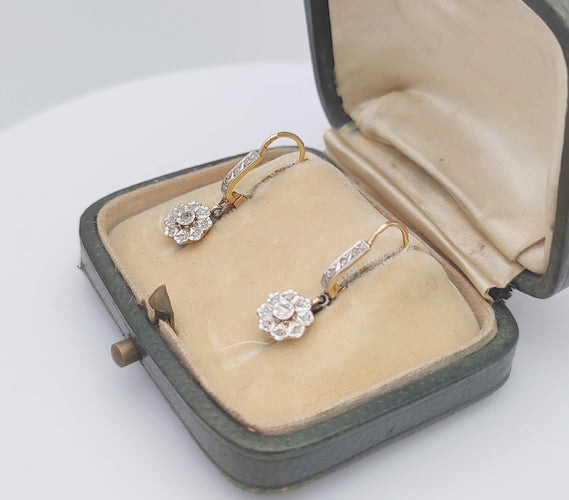 Boucles d'oreilles Dormeuses fin XIXème roses de diamant 58 Facettes