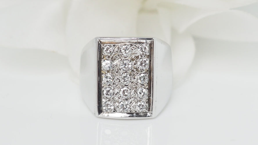 Bague 55 Bague chevalière en or blanc et diamants 58 Facettes 32492