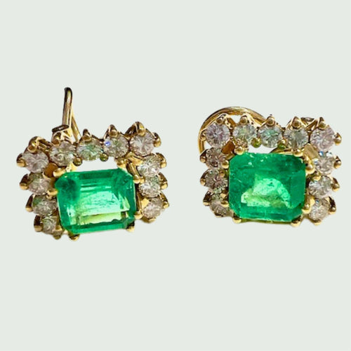 Boucles d'oreilles BOUCLES D'OREILLES EN OR 18 KT de STYLE CLASSIQUE DESIGN RÉTRO avec DIAMANTS et ÉMERAUDES 58 Facettes Q947A