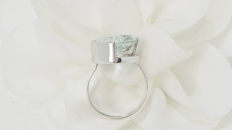 Bague 50 Bague Or blanc et Aigue-marine 58 Facettes 31805