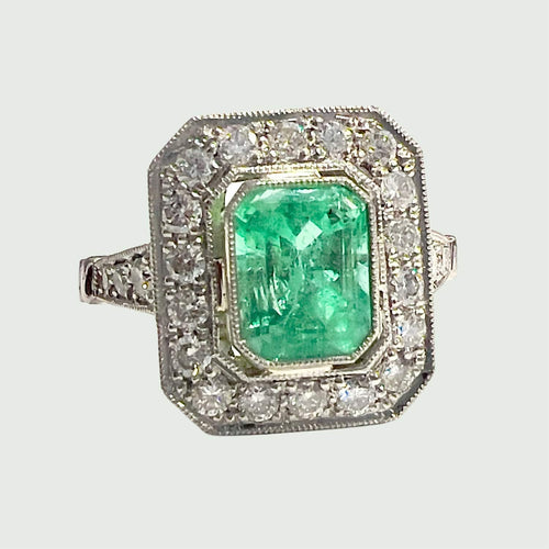 Bague 57 Bague platine de style rétro avec diamants et émeraude centrale 58 Facettes Q950A (912)