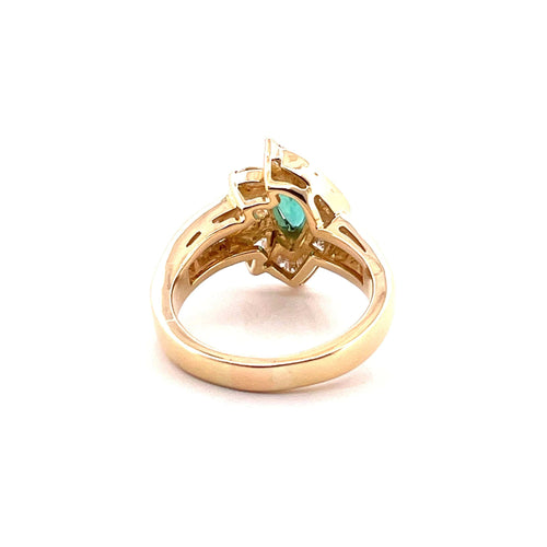 Bague 57 Bague émeraude poire et diamants 58 Facettes