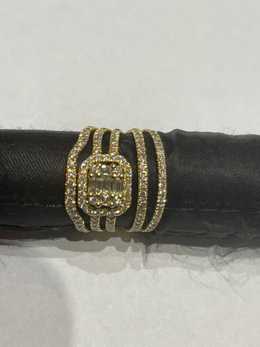 Bague 53.5 Bague or jaune Diamant taille émeraude 58 Facettes