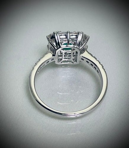 Bague 54 Bague Emeraude et Diamants 58 Facettes