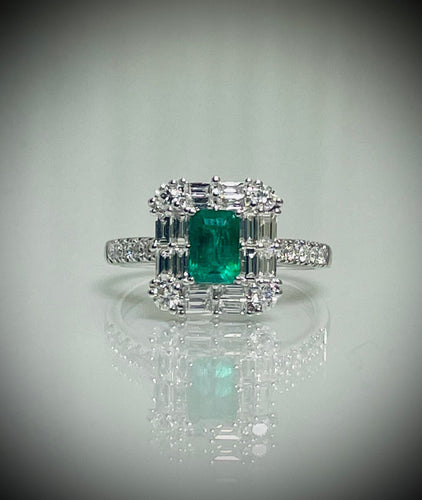 Bague 54 Bague Emeraude et Diamants 58 Facettes