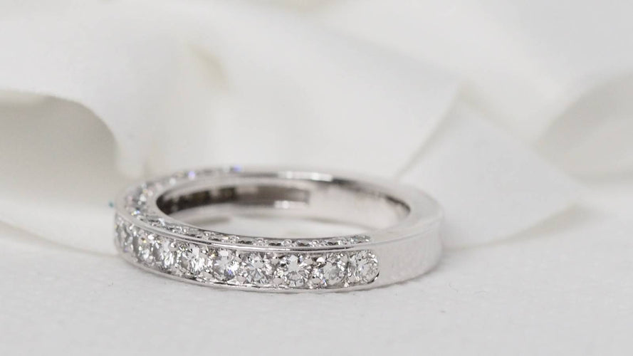 Bague 49.5 Demi alliance or blanc diamants 1ct 58 Facettes 30547