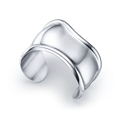 Bracelet Tiffany’s. Elsa Peretti. Bracelet manchette Bone small 58 Facettes