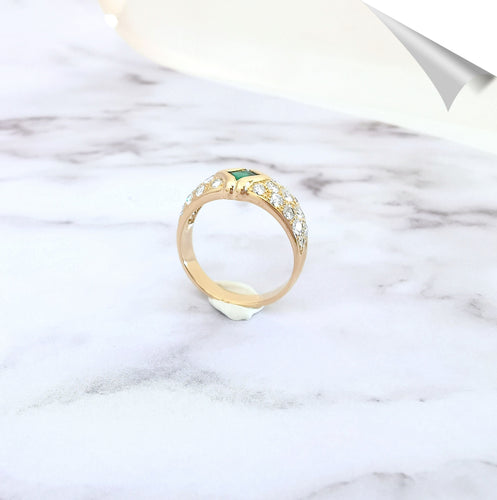 Bague Bague en or jaune, émeraude, diamants 58 Facettes AA 1553