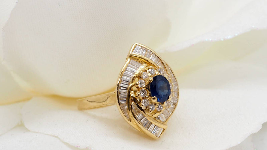 Bague 51 Bague entourage or jaune, saphir et diamants baguettes 58 Facettes 29935