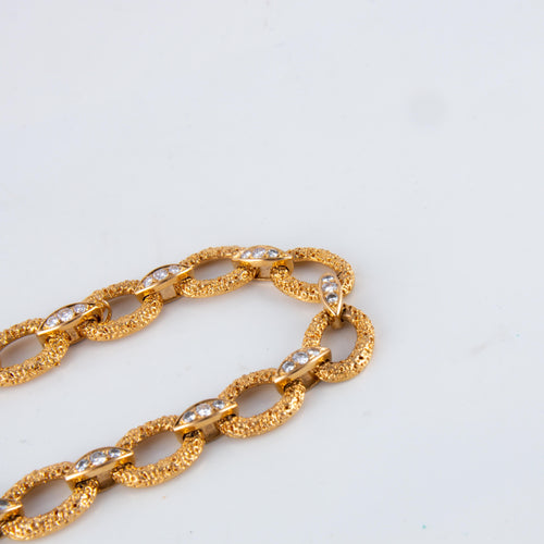 Bracelet or jaune, maillons texturés et diamants 58 Facettes