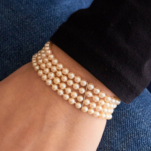 Bracelet Bracelet manchette perles fermoir diamants 58 Facettes