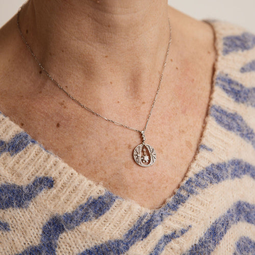 Collier Collier Art Déco en or gris, diamants 58 Facettes