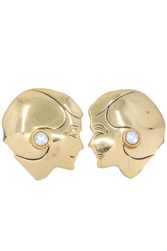 Boucles d'oreilles CHANEL - Boucles d'oreilles métal doré, perle 58 Facettes 065851