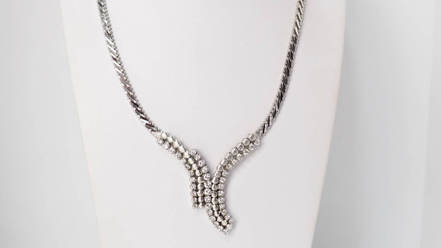 Collier Collier Or blanc Diamants 58 Facettes 31983