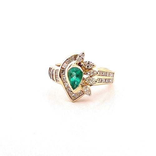 Bague 57 Bague émeraude poire et diamants 58 Facettes