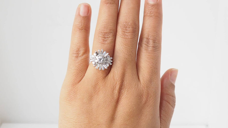 Bague 51 Bague vintage en or blanc et diamants 58 Facettes 32087