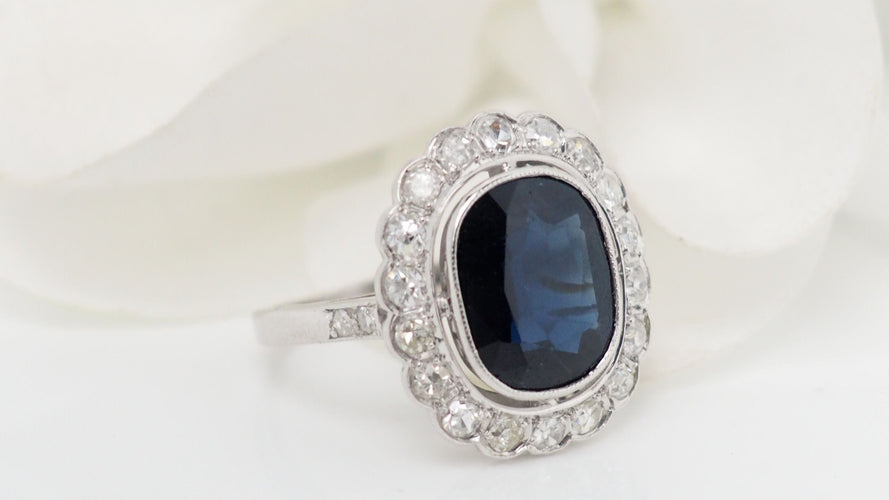 Bague 49 Bague entourage en platine saphir et diamants 58 Facettes 31152