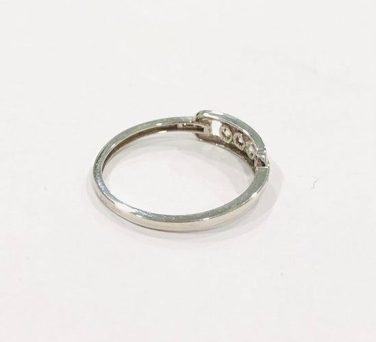 Bague 54 Délicate bague trilogie diamants 58 Facettes