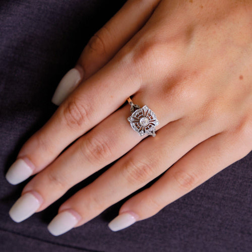 Bague 54.5 Bague Carré ajouré Diamants 58 Facettes EL2-53