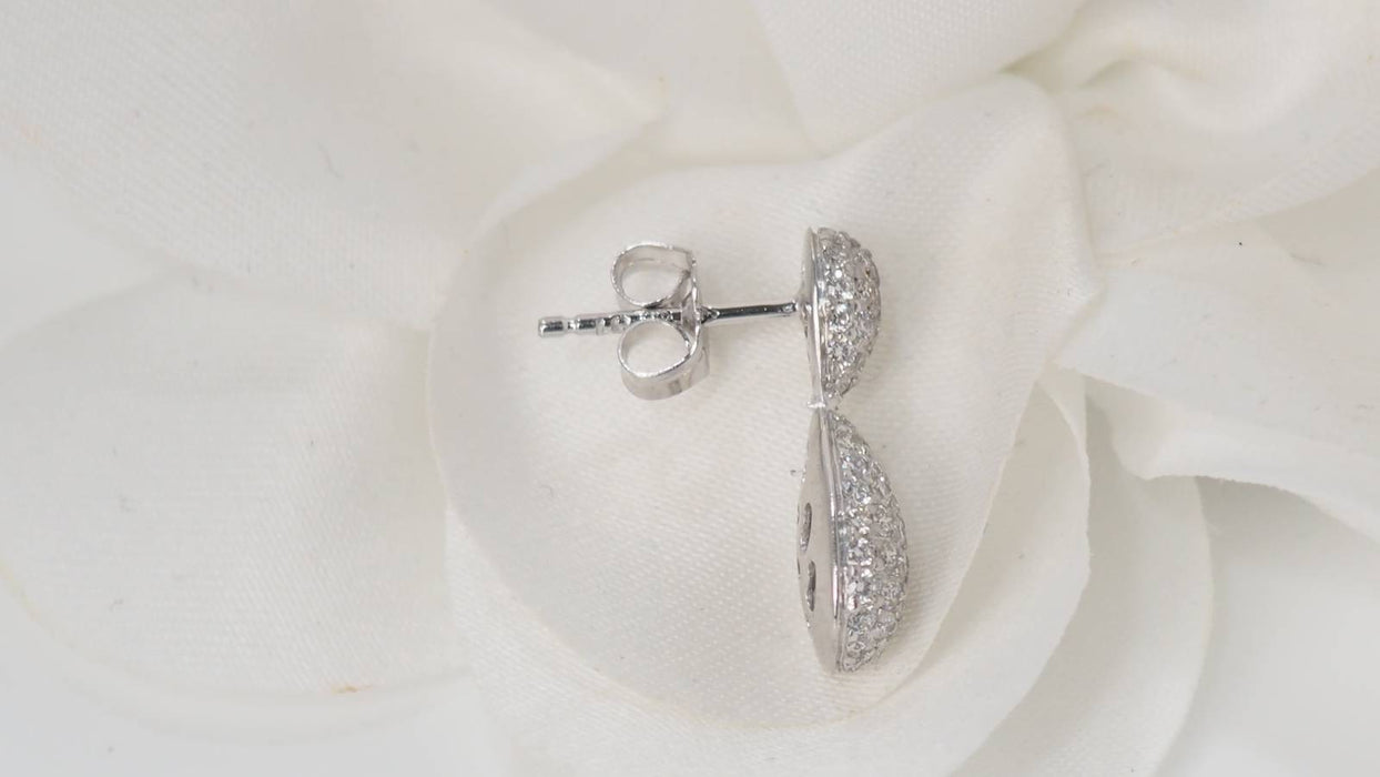 Boucles d'oreilles Pendants d'oreilles en or blanc et diamants 58 Facettes 32102