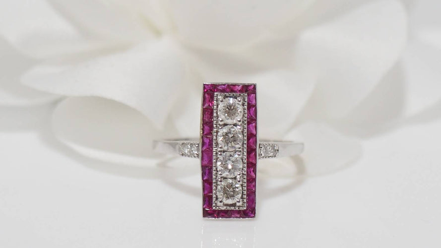 Bague Bague Art Déco Or Blanc, Rubis Et Diamants 58 Facettes 31134