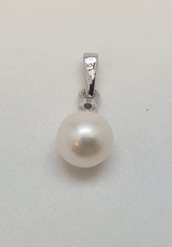 Pendentif Pendentif en Or blanc, perle de culture 58 Facettes