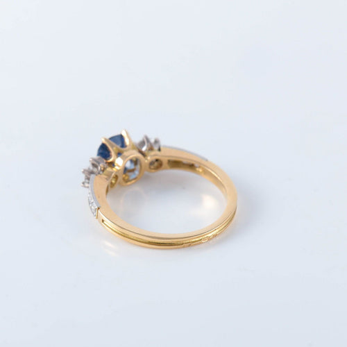 Bague 57 Bague en or et saphir 58 Facettes