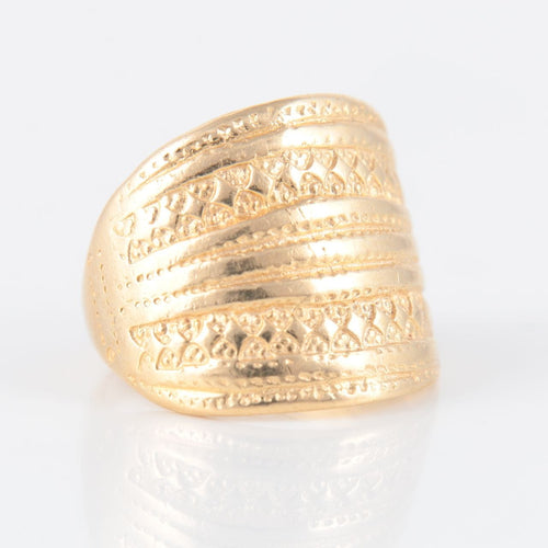 Bague 54 Bague Or jaune gravée 58 Facettes