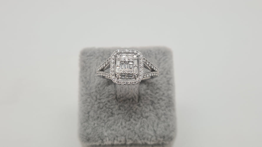 Bague 54 Bague en Or blanc, diamants 58 Facettes