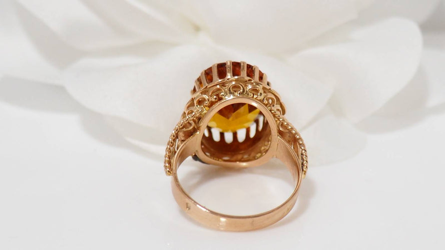 Bague Bague vintage en or jaune et citrine 58 Facettes 31147