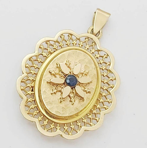 Pendentif Médaillon en or, saphir 58 Facettes