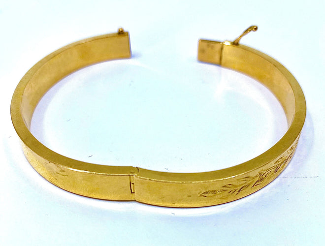 Bracelet Bracelet jonc ouvrant ciselé de roses et de feuilles 58 Facettes