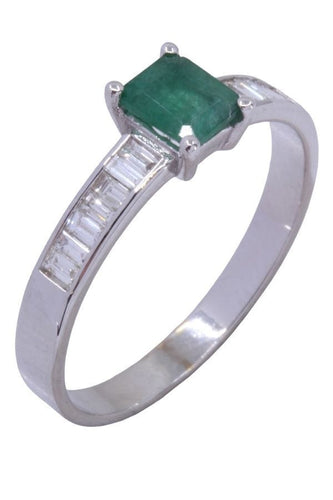 Bague 56 BAGUE ÉMERAUDE ET DIAMANTS 58 Facettes 074111