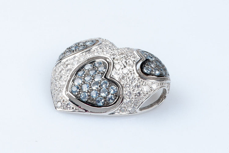 Pendentif Pendentif coeur en or blanc 58 Facettes 111.30249-59