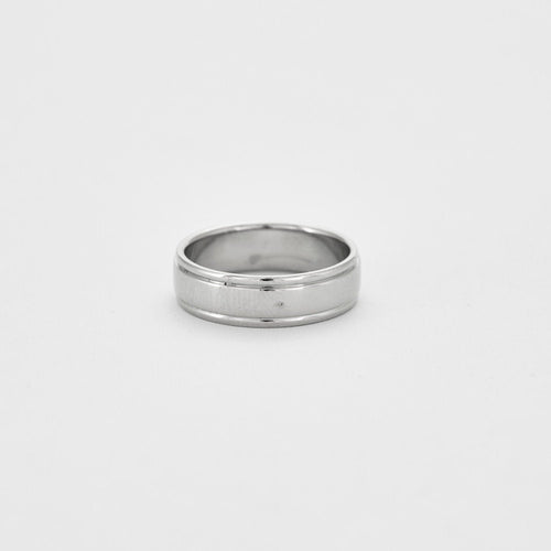 Bague 56 Alliance or blanc 18 carats 58 Facettes