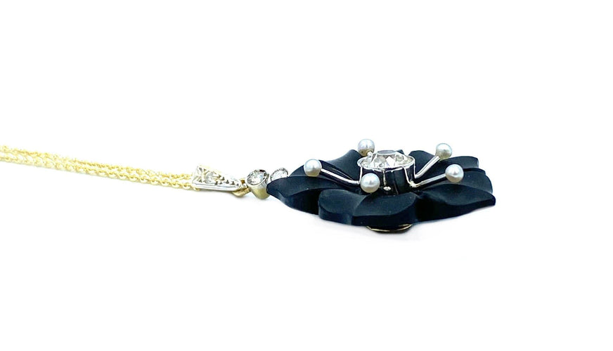 Pendentif Pendentif vers 1900 or, onyx et diamants 58 Facettes