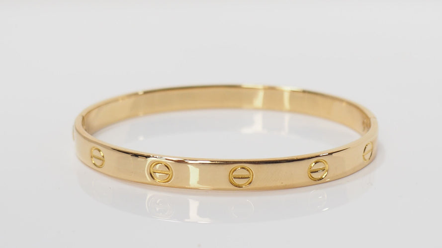 Bracelet 18 Bracelet Cartier Love "vintage" en or jaune 58 Facettes 32199