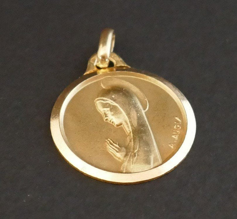 Pendentif A.AUGIS - médaille Vierge or jaune 58 Facettes 1091664