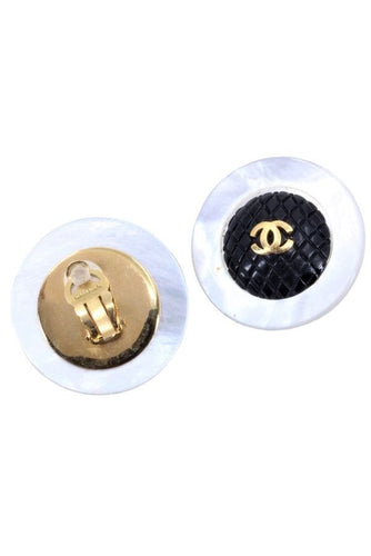 Boucles d'oreilles CLIPS SIGNÉS CHANEL 58 Facettes 065861