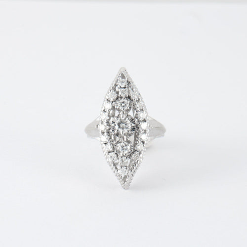 Bague 48 Bague Navette diamants 58 Facettes