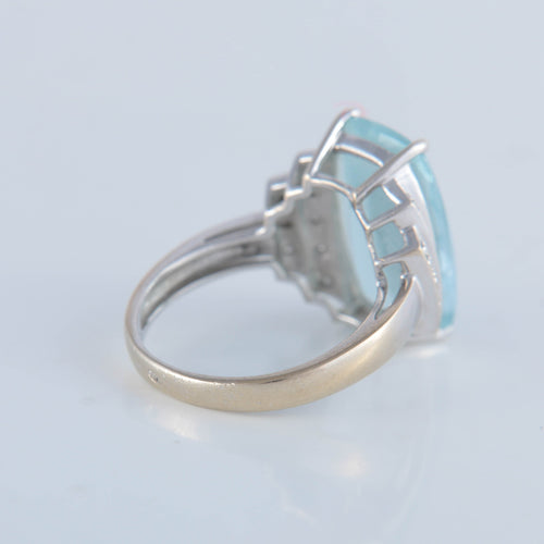 Bague 54 Bague or blanc aigue-marine 58 Facettes