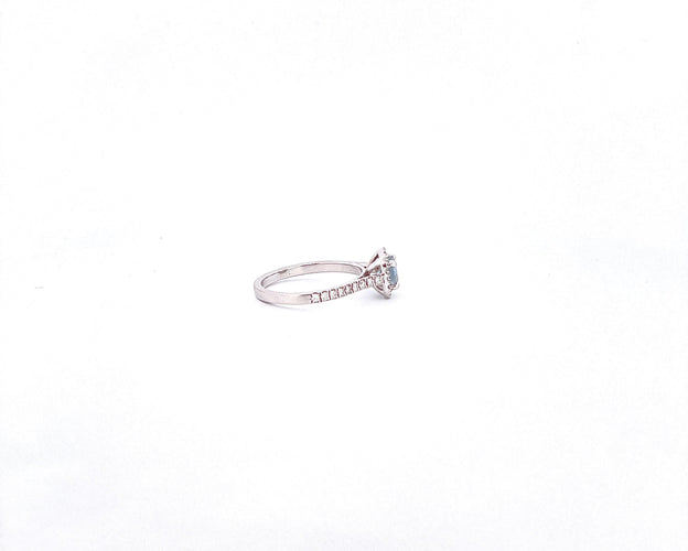 Bague Solitaire en or blanc 18 carats diamants et topaze bleue 58 Facettes