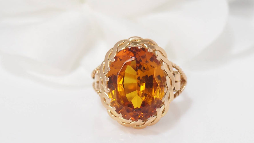 Bague Bague vintage en or jaune et citrine 58 Facettes 31147