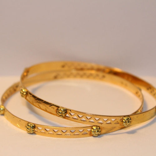 Bracelet Bracelet Or jaune petites fleurs 58 Facettes 11979B